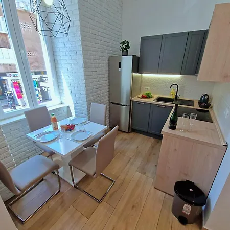 Apartament Lola's Place