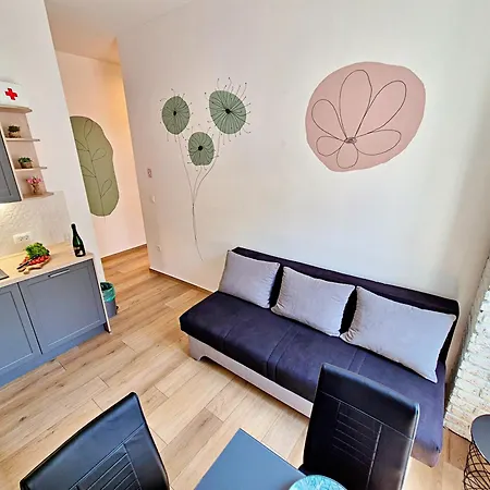 아파트 Lola's Place 리예카