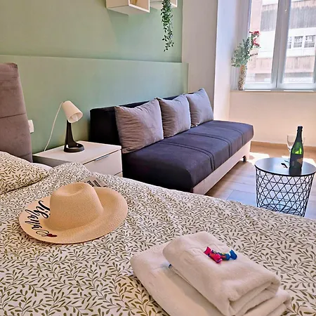 아파트 Lola's Place 리예카