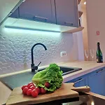 Lola's Place アパート リエカ