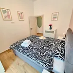 Lola's Place