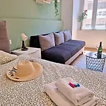 アパート Lola's Place リエカ