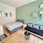 アパート Lola's Place リエカ